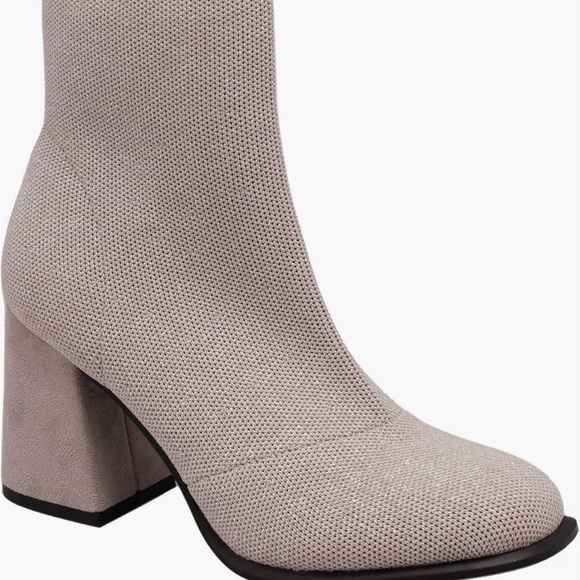 MIA Shoes - MIA Women's Textured Beige Heeled Boots